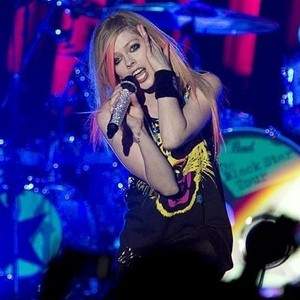 Avril Lavigne tour tickets